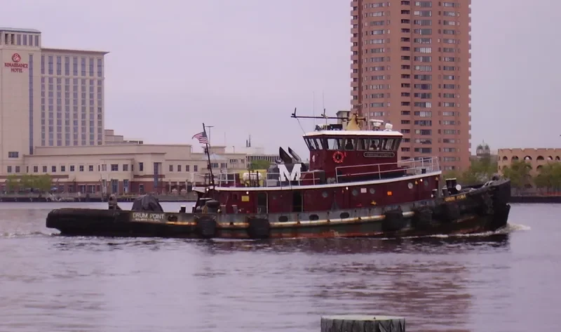 DRUM POINT Tug Boat IMO 7338353 photo 4