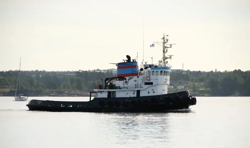 HECTOR Tug Boat IMO 7341166 photo 3