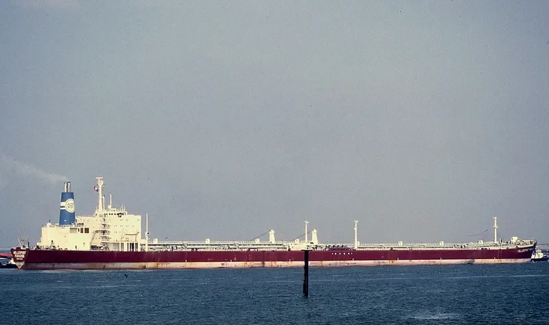 PARADISE Tanker IMO 7359022