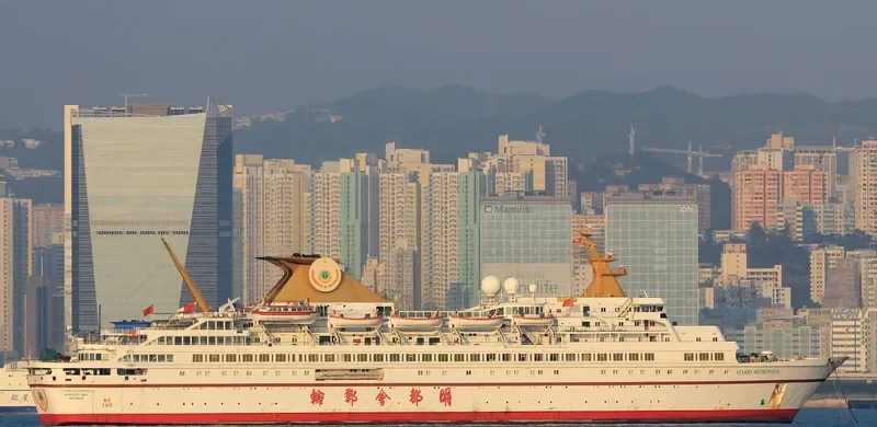 STARRY METROPOLIS Passenger Ship IMO 7359498 photo 5