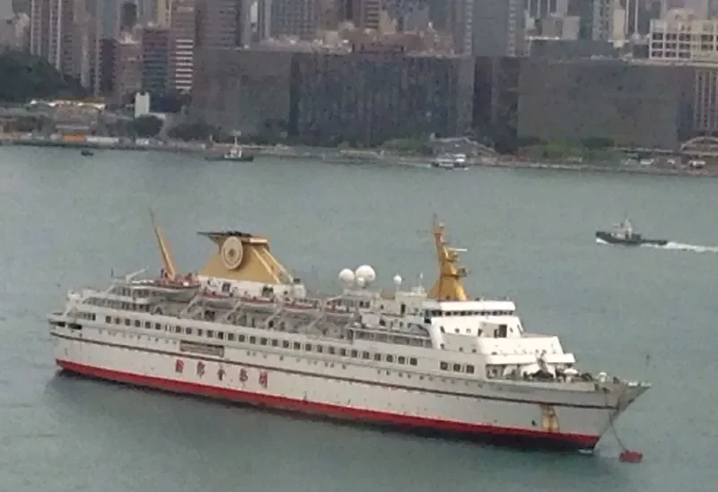 STARRY METROPOLIS Passenger Ship IMO 7359498 photo 7
