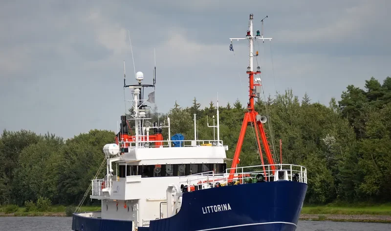LITTORINA Fishing Vessel IMO 7360942 photo 6