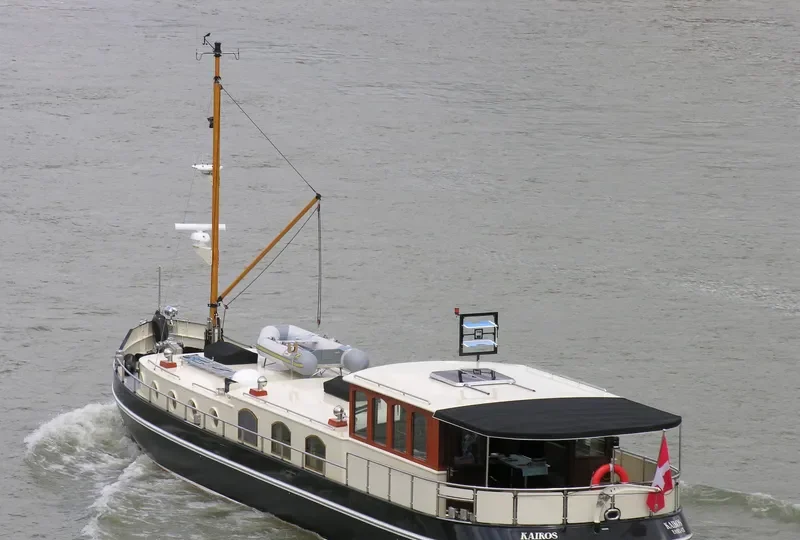 KAIROS Research Vessel IMO 7360980 photo 2