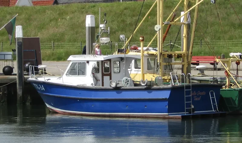 SOLA GRATIA Fishing Vessel IMO 7367732 photo 2