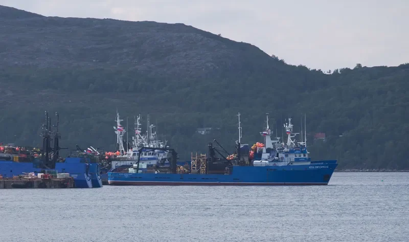 SAPPHIRE II Fishing Vessel IMO 7368803 photo 4