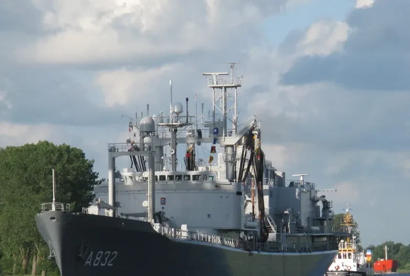 ZUIDERKRUIS Bunkering Vessel IMO 7382055 photo 6