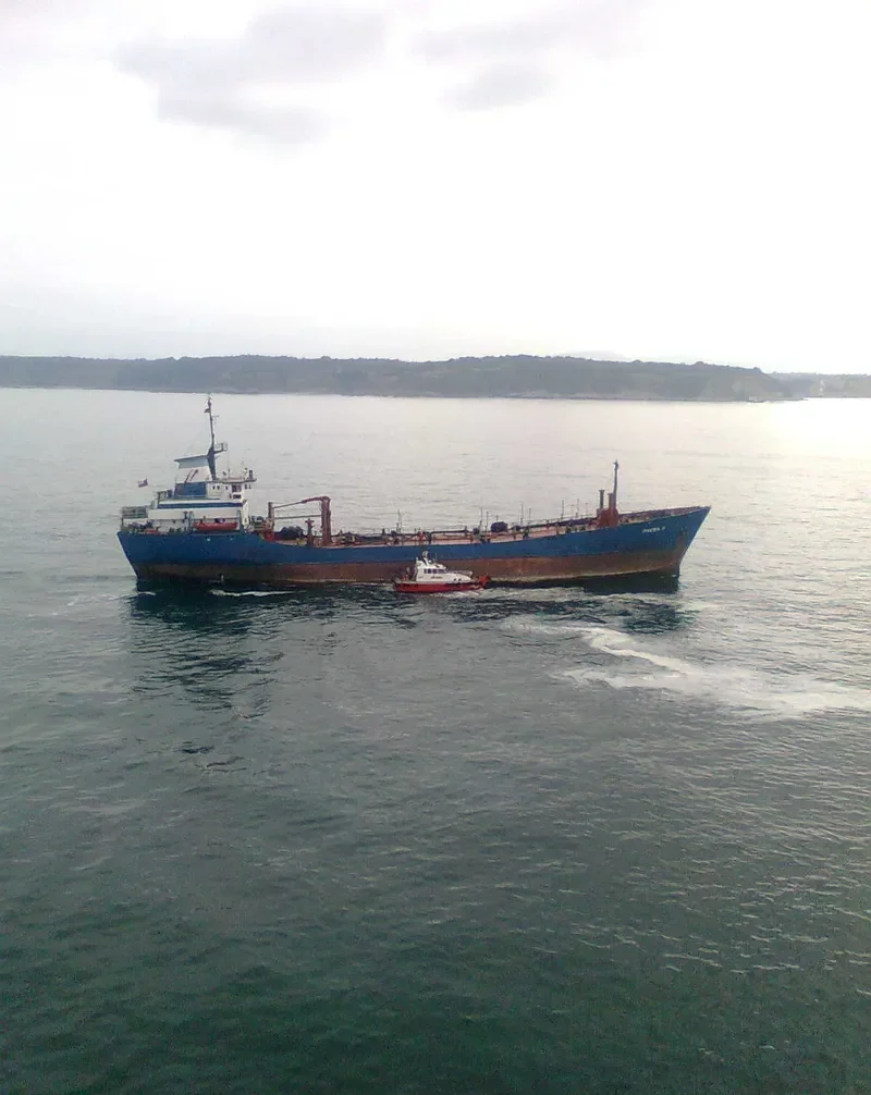 ESTRELLA Tanker IMO 7382653 photo 8
