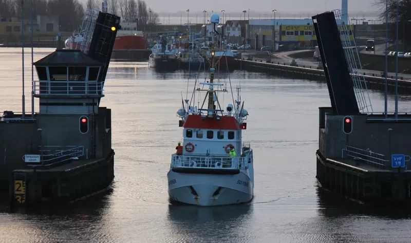 EGS PIONEER General Cargo IMO 7382926 photo 8