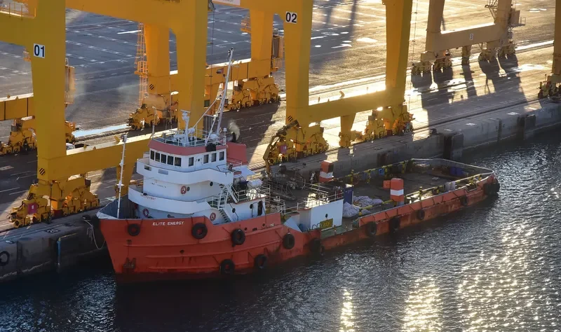 MOON ENERGY Offshore Vessel IMO 7390674 photo 3