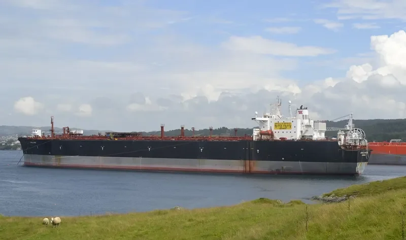 APOLLO SPIRIT Tanker IMO 7390739 photo 4
