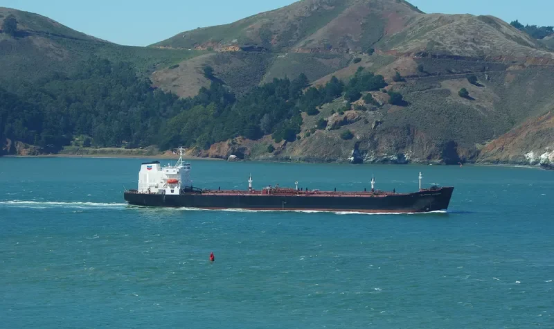 COLORADO VOYAGER Tanker IMO 7391238 photo 2