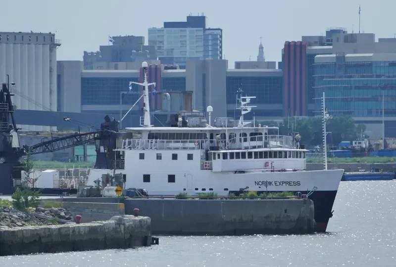 RD EXPRESS Passenger Ship IMO 7391290
