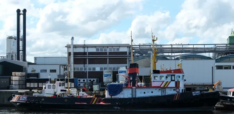 W POWER Tug Boat IMO 7392684 photo 3