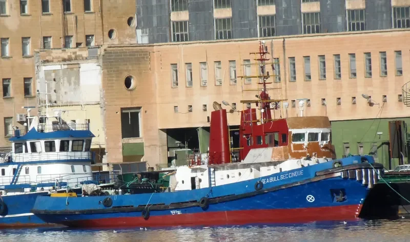 SEA BULL Tug Boat IMO 7392696