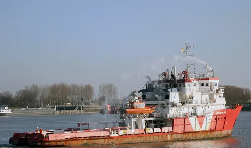 VOS SUPPLIER Offshore Vessel IMO 7396721 photo 5