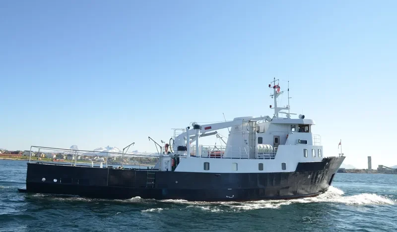 SLOGEN Passenger Ship IMO 7398482 photo 4