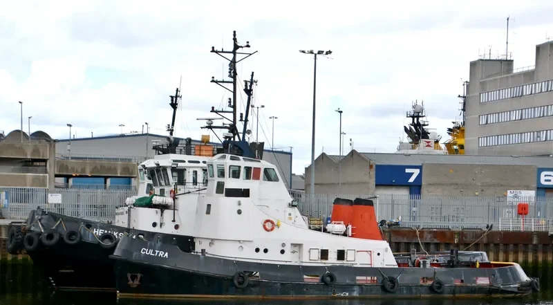 CULTRA Tug Boat IMO 7400364 photo 6