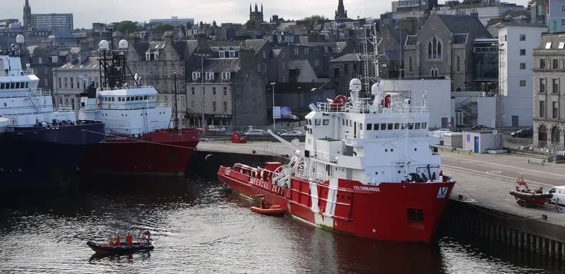 VOS COMMANDER Offshore Vessel IMO 7404188 photo 7