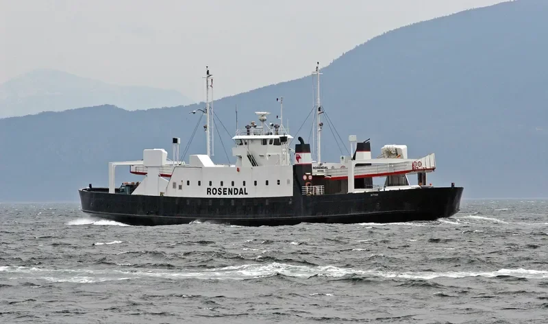 ROSENDAL Ro-Ro Vessel IMO 7405936 photo 5