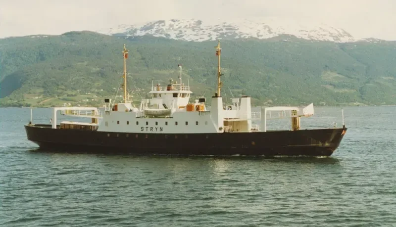 ROSENDAL Ro-Ro Vessel IMO 7405936 photo 10