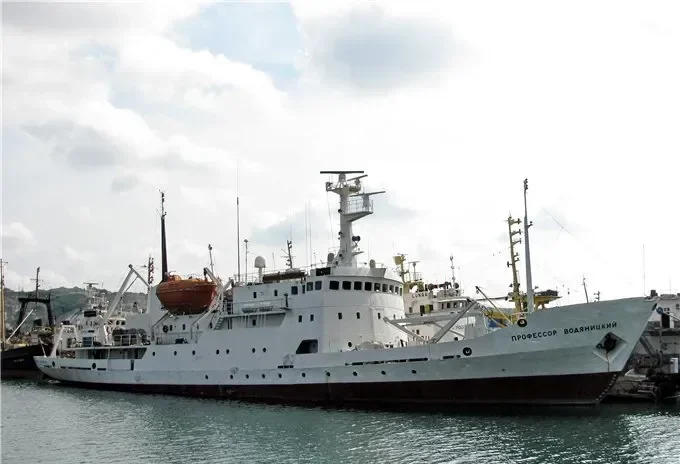 PROFESSOR VODYANITSKIY Passenger Ship IMO 7406148 photo 10