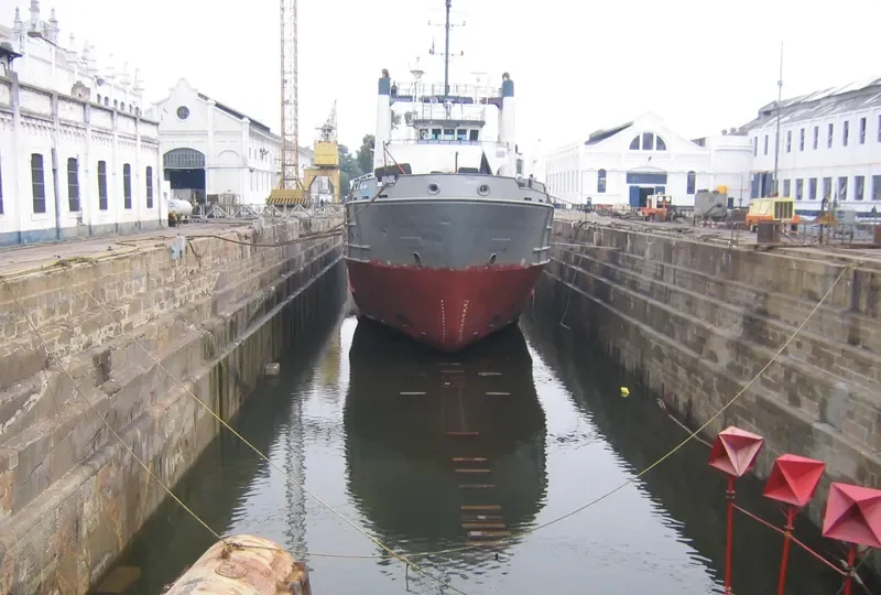 DUNDEE Offshore Vessel IMO 7406239 photo 3