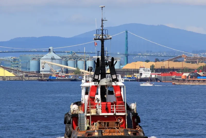 COMOX CROWN Tug Boat IMO 7406679 photo 2
