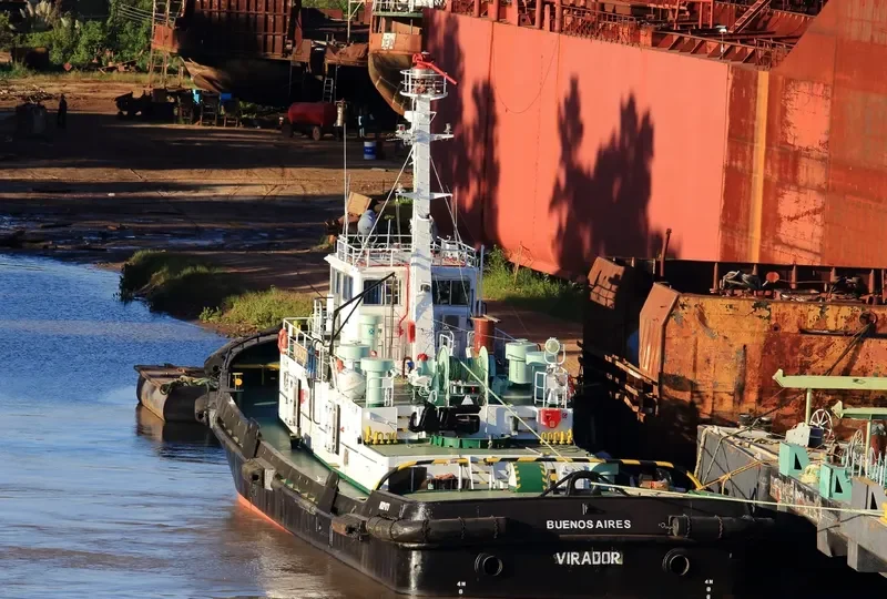 VIRADOR Tug Boat IMO 7407489 photo 2