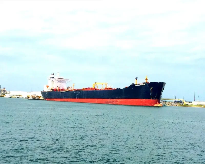 LEO Tanker IMO 7408081 photo 6