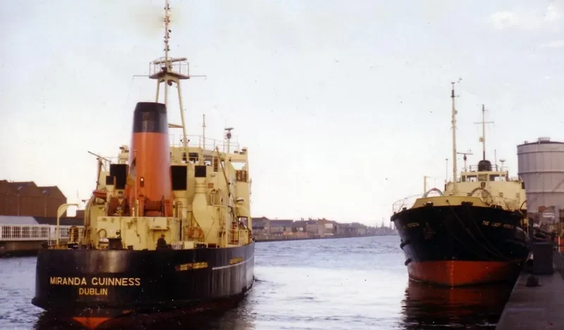 MAIGUE Tanker IMO 7409360 photo 2