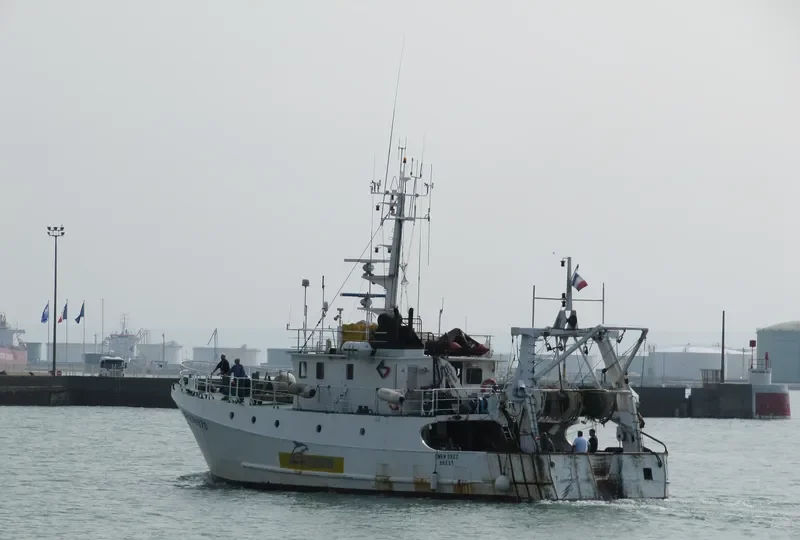 GWEN DREZ Fishing Vessel IMO 7410395 photo 8