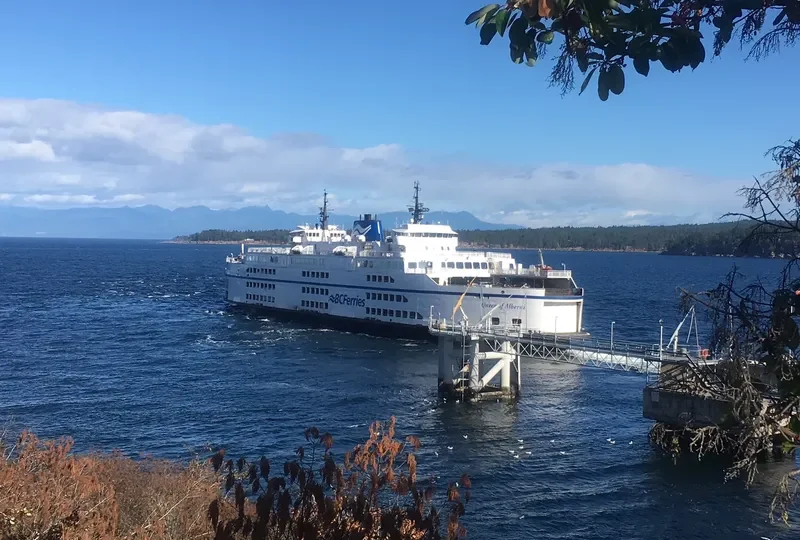 QUEEN OF ALBERNI Ro-Ro IMO 7414080