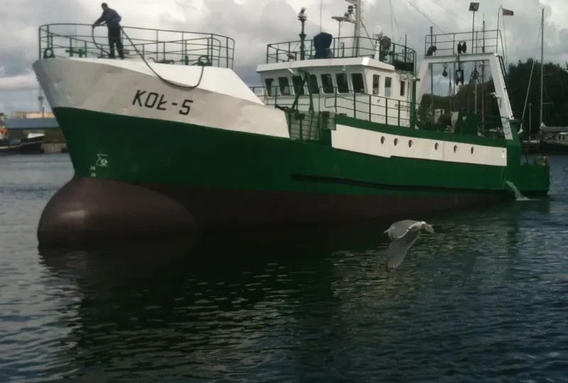 KOL 5 Fishing Vessel IMO 7415008 photo 3