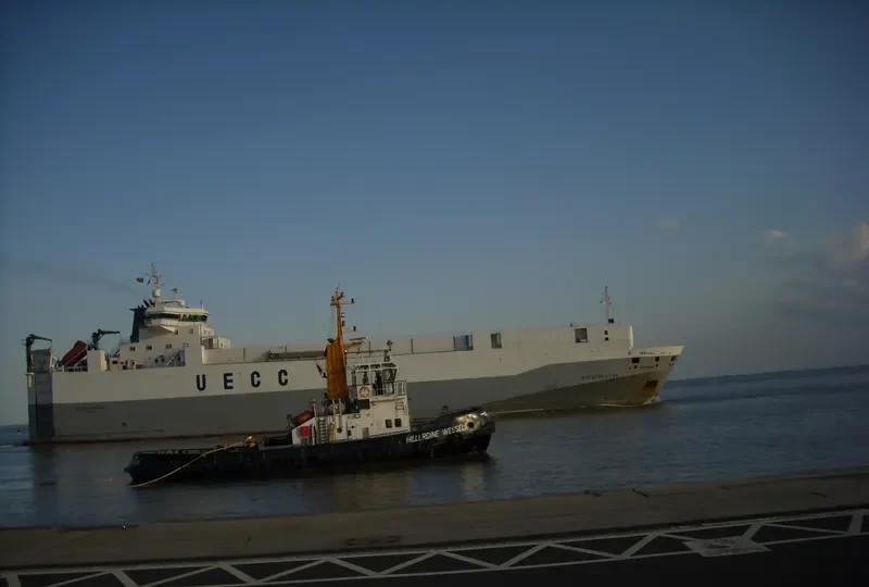 HILLERDINE WESSELS Tug Boat IMO 7417604 photo 7
