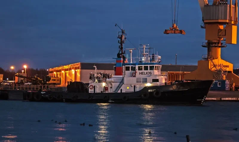 HELIOS Tug Boat IMO 7422336 photo 8
