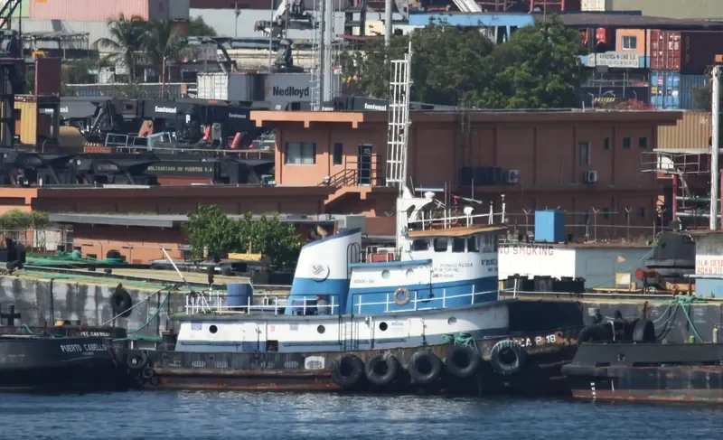 VESCA R 18 Tug Boat IMO 7501089