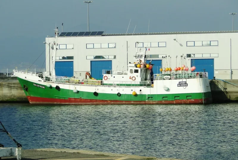 GURE ANDRE Fishing Vessel IMO 7503013 photo 3