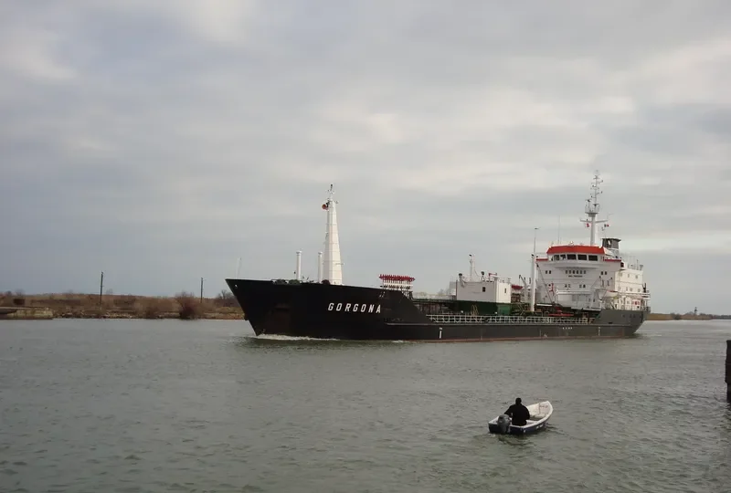 GORGONA Tanker IMO 7503506 photo 4