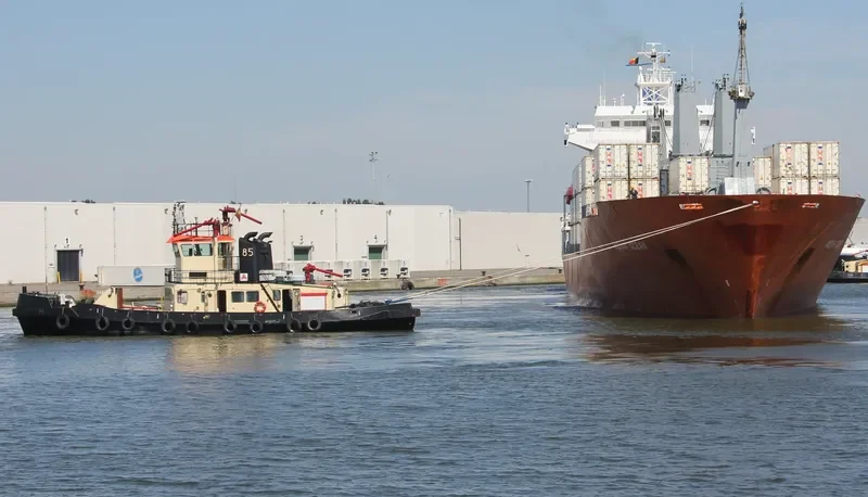 TUG 85 Tug Boat IMO 7505164 photo 5