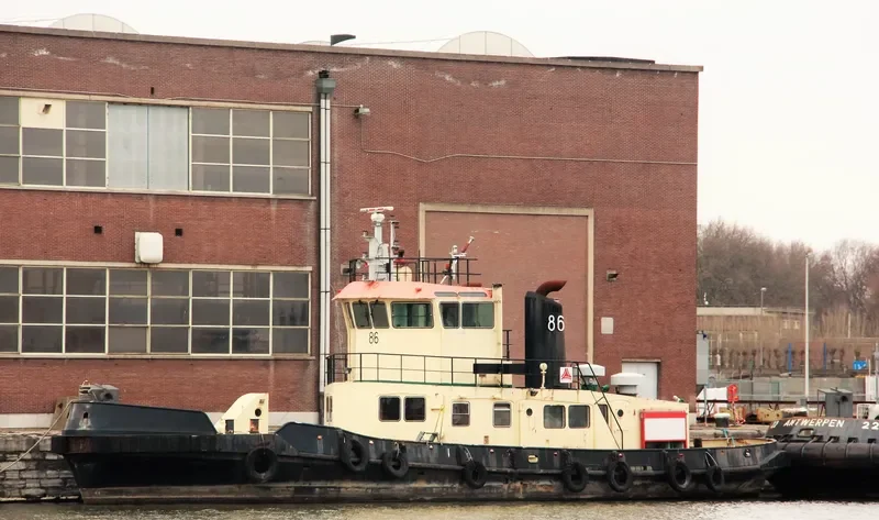 TUG 86 Tug Boat IMO 7505176