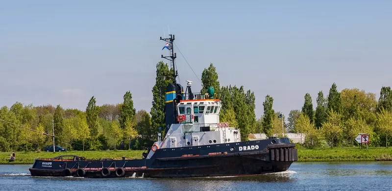 METEOR Tug Boat IMO 7514189 photo 2