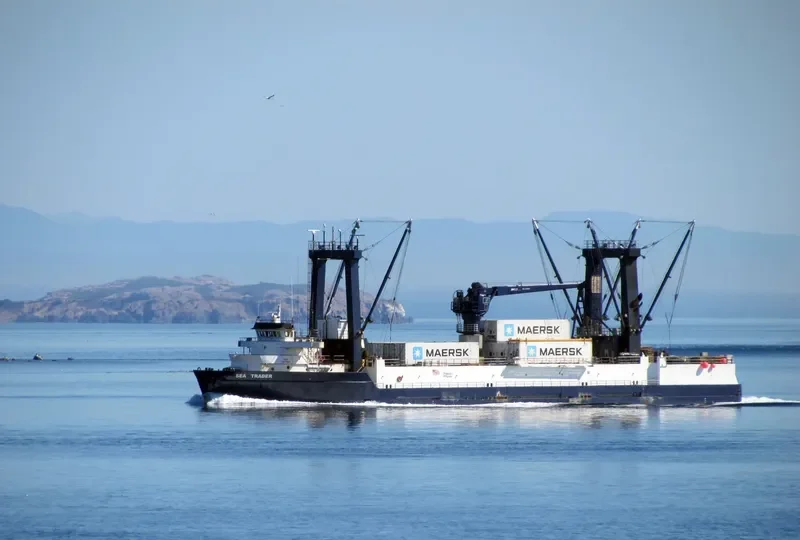 SEA TRADER General Cargo IMO 7517698 photo 8