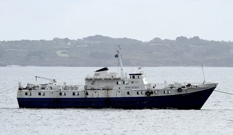 FROMVEUR Passenger Ship IMO 7521297 photo 4