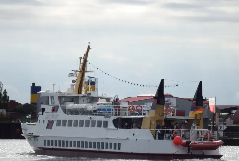 WAPPEN VON BORKUM Passenger Ship IMO 7525918 photo 5