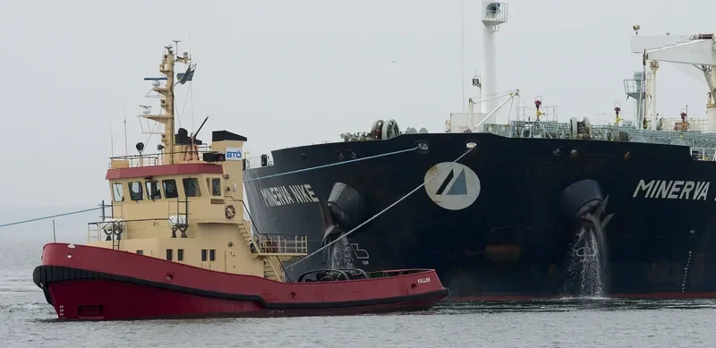 KULLEN Tug Boat IMO 7527875 photo 6