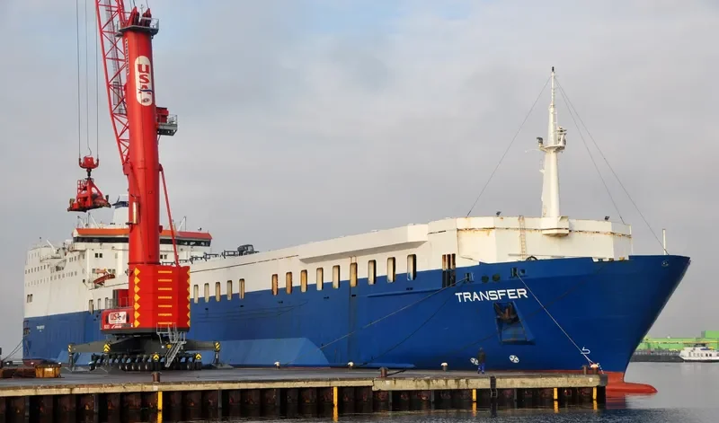 TRANSFER Ro-Ro IMO 7528570 photo 7