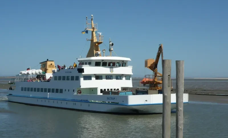BALTRUM I Passenger Ship IMO 7600562 photo 8