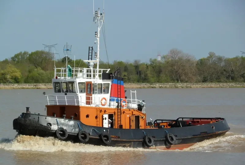 RM LISTRAC Tug Boat IMO 7601413 photo 4