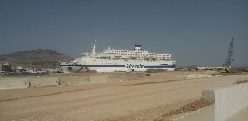 NOMT Ro-Ro Vessel IMO 7602118 photo 4