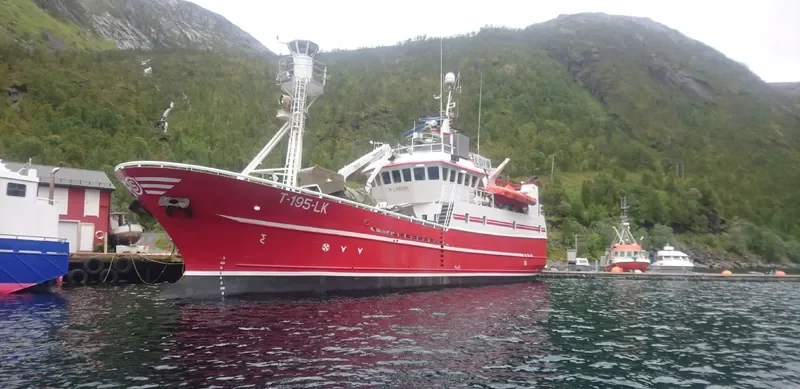 FUGLOEYFJELL Fishing Vessel IMO 7604386 photo 3